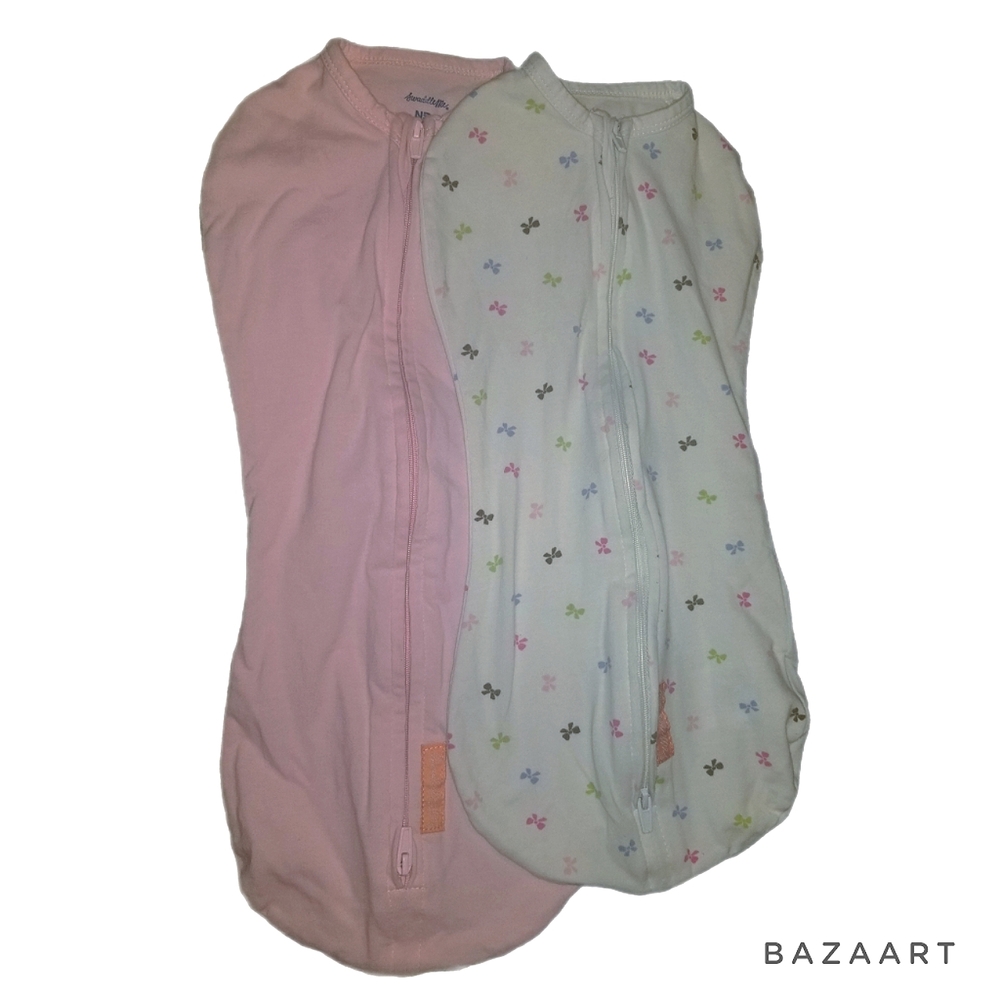 A02👣🤑5/$12! 2 Swaddle Me Swaddles NB